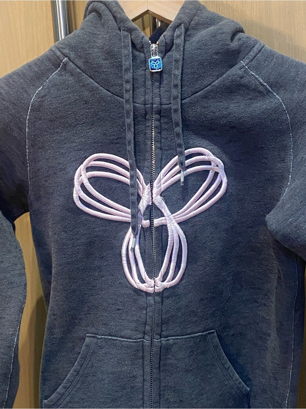 TNA Slim Fit Hoodie Gray Pink Logo